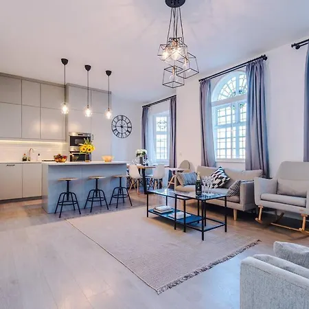 New! Stylish City-centre Flat W/parking, Sleeps 4! Apartment Birmingham