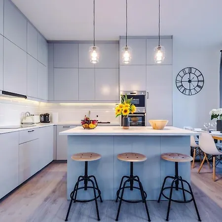 Apartment New! Stylish City-centre Flat W/parking, Sleeps 4! Birmingham