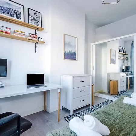 Apartament New! Stylish City-centre Flat W/parking, Sleeps 4! Birmingham